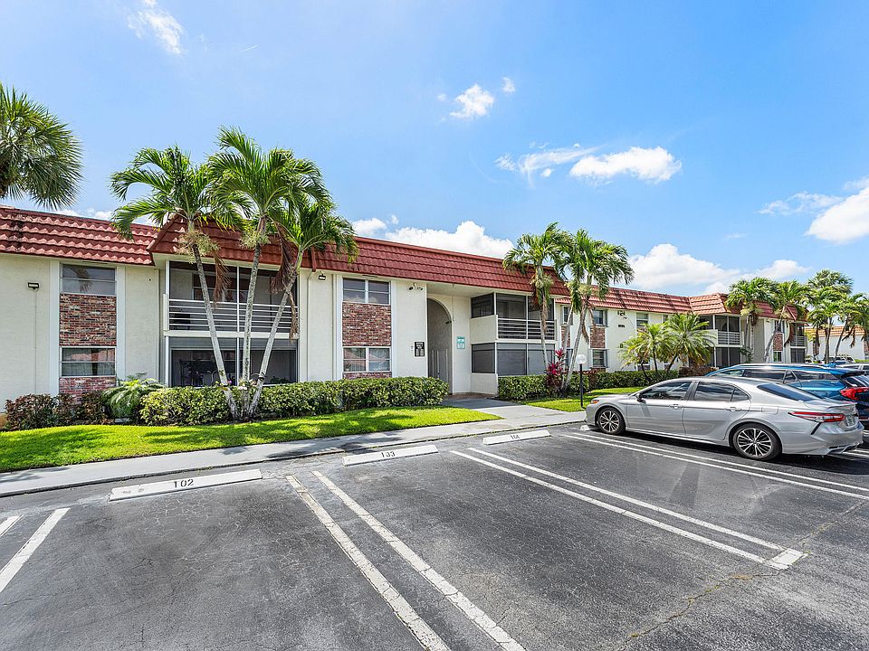 1st image of 22725 SW 66th Avenue SW #103