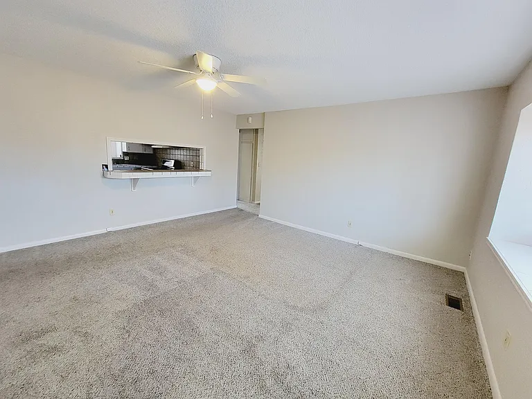 1744 S Lark Ln — Photo 5