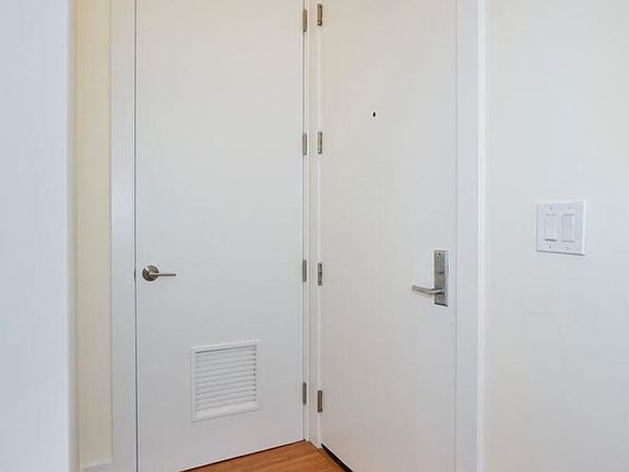 5th image of 1801 Divisadero St #B