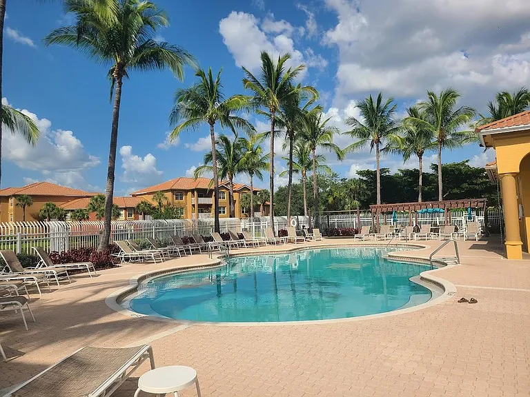 11400 Ocean Walk Ln #203 — Photo 2