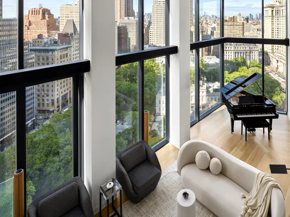 33 Park Row image 4 of 13