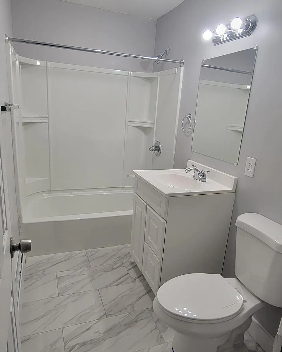 2 bed, 900 sqft, $1,500 — Photo 2