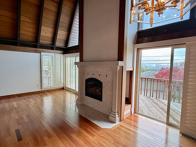 76 Dominican Dr — Photo 4