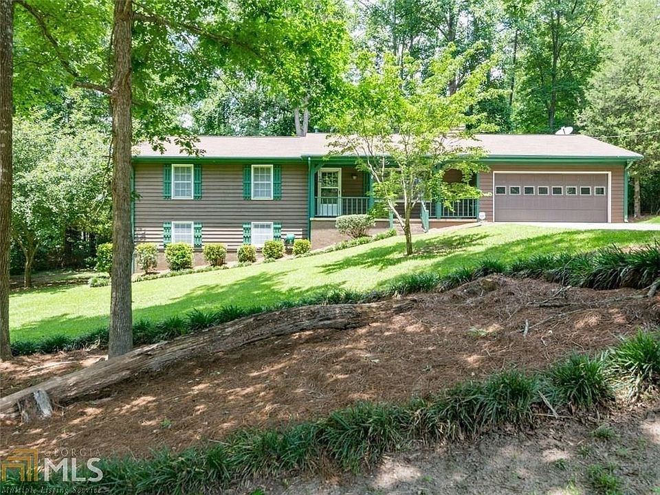 1st image of 2956 Valley Ct NE