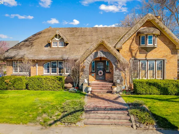 247 S 4th St, Athena, OR 97813