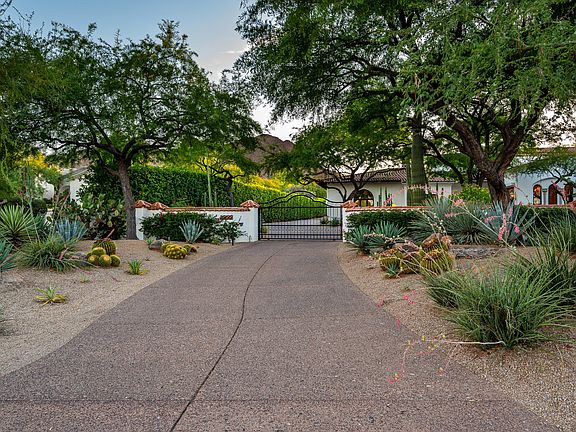 3rd image of 5730 N Casa Blanca Dr