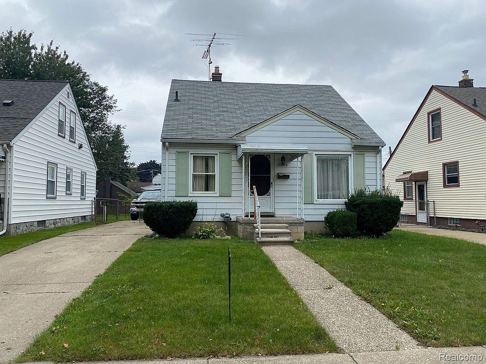 1st image of 28219 Essex St