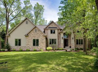 1845 Ravenswood Ct, Appleton, WI 54913