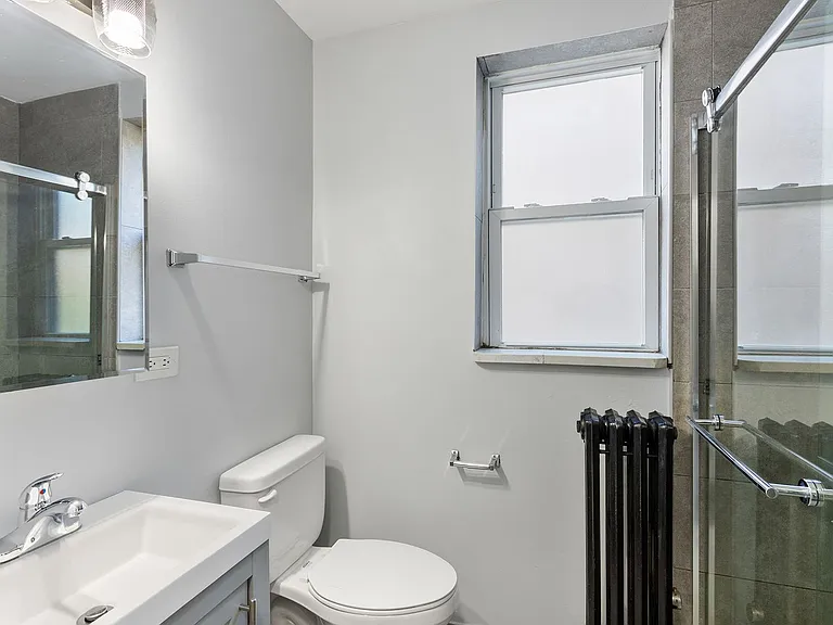The 1521 Sherwin — Photo 39