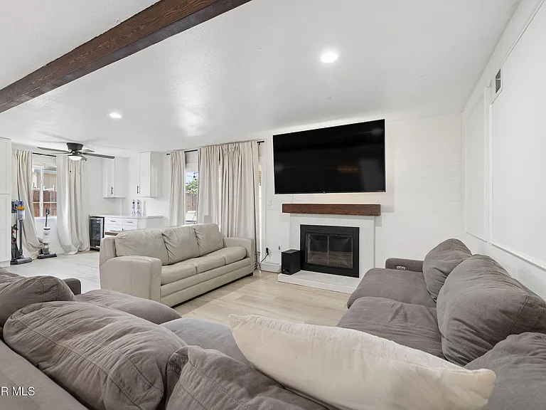 2301 Mono St — Photo 13
