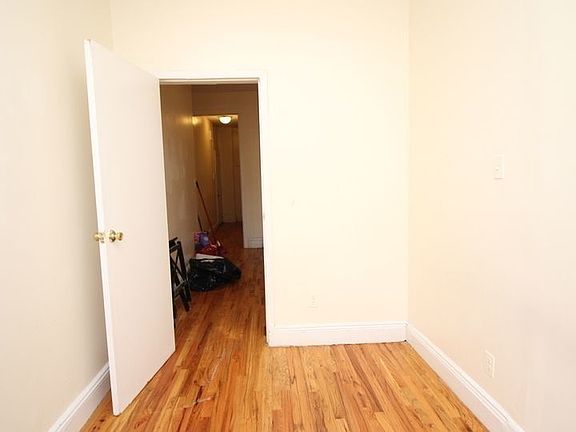 3rd image of 621 Metropolitan Ave #A7