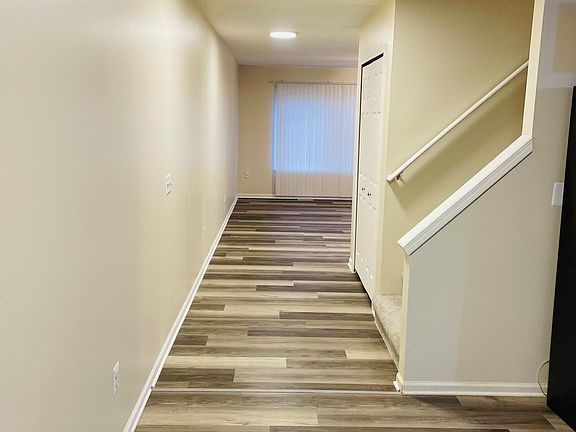 3rd image of 5653 Harrison St #2