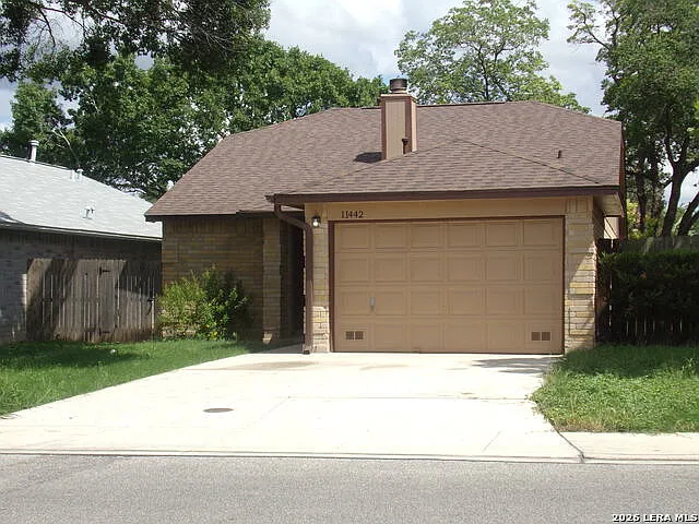 3 bed, 2.0 bath, 1356 sqft, $1,500 — Photo 2