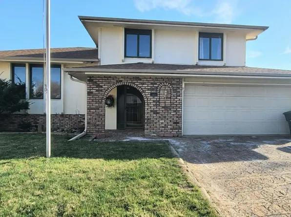 5614 N 116th Avenue Cir, Omaha, NE 68164