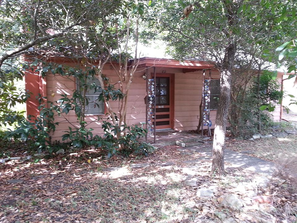 2nd image of 1719 E 38th St