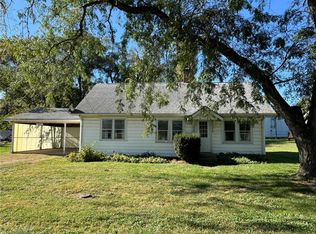 2603 S Carolina St, Louisiana, MO 63353