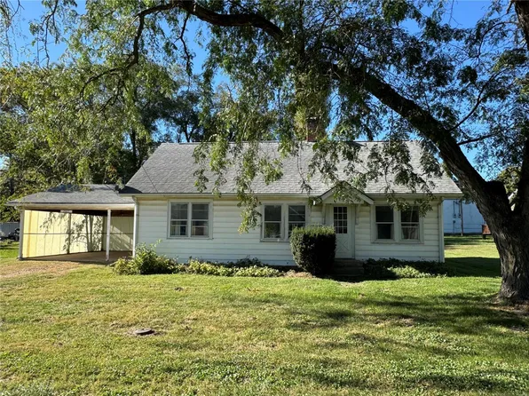 2603 S Carolina St, Louisiana, MO 63353
