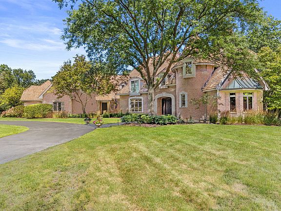 3rd image of 1485 Abington Cambs Dr