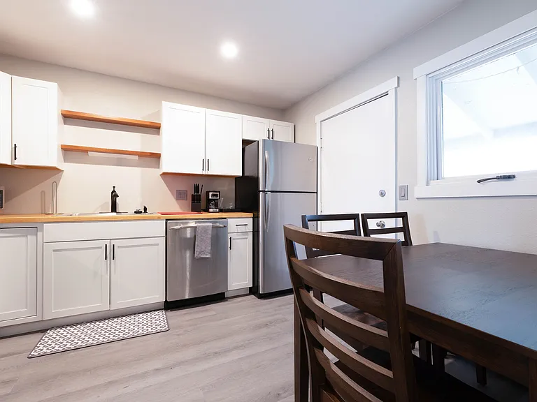 211 McCarrey St #14-1 — Photo 4