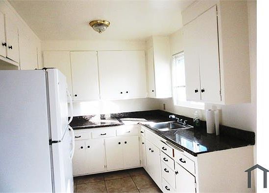1st image of 7945 Bancroft Ave APT C