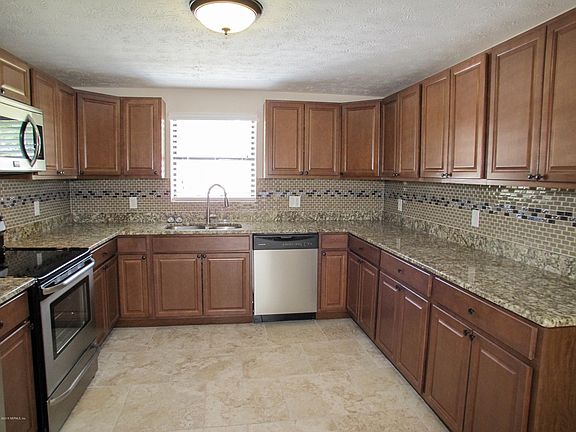 5th image of 1233 Sizemore Ct