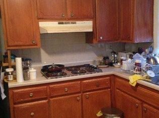 24457 Grand Central Pkwy, Flushing, NY 11362