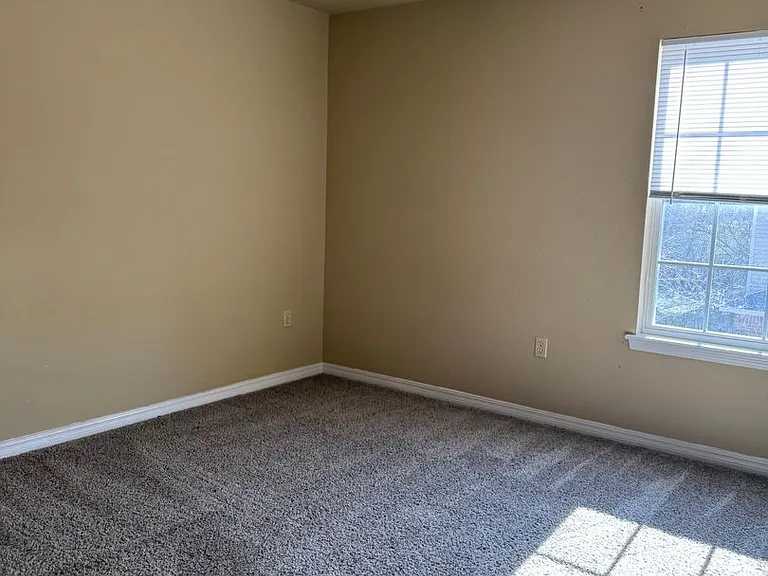 1500 Dallas St — Photo 4