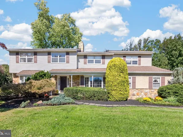 1627 E Strasburg Rd, West Chester, PA 19380