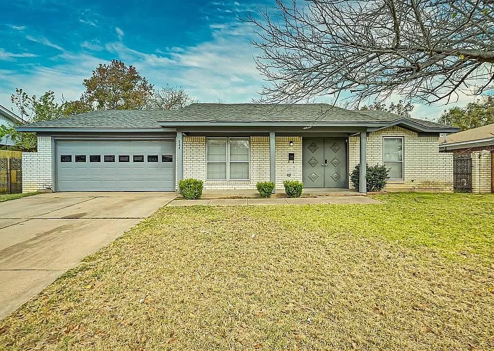 1st image of 824 Kelley Dr