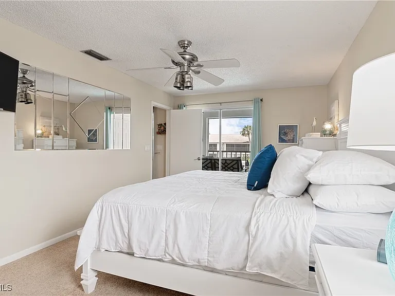1005 SE 40th St #10 — Photo 14