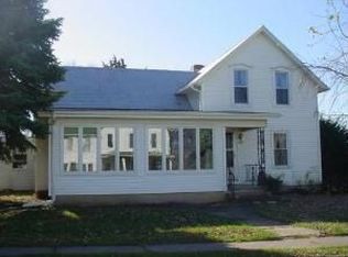 327 High St, Buda, IL 61314