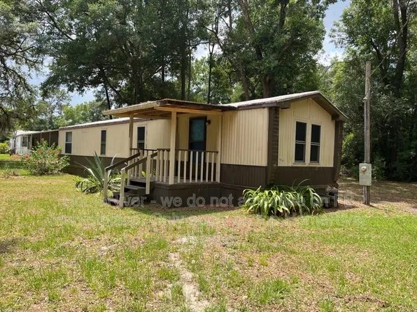 7725 Forbes Rd, Zephyrhills, FL 33540