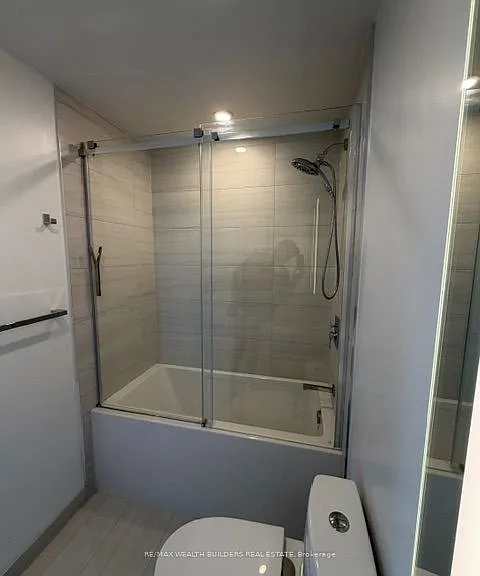 285 Dufferin St #1103 — Photo 15