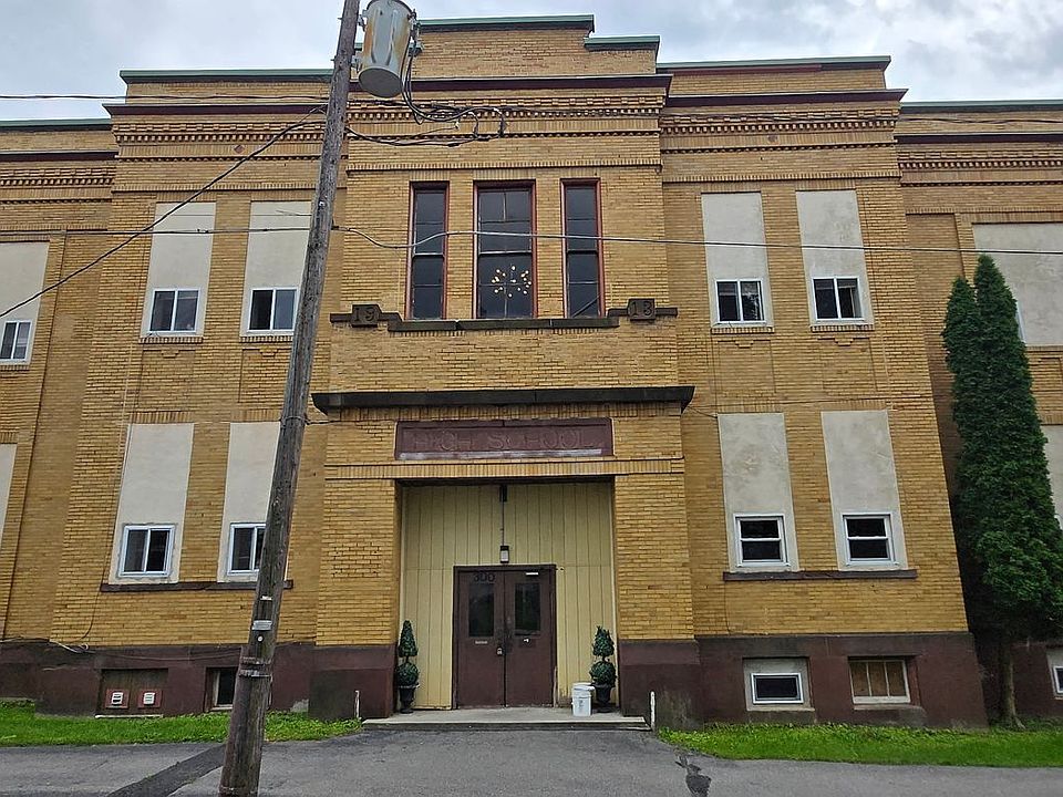 2nd image of 300 W Frack St #2C