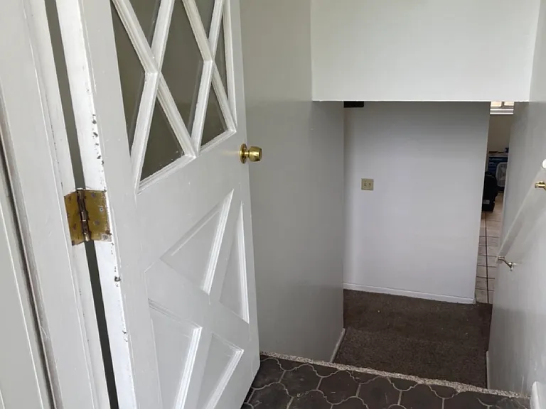 118 N Orchard Dr #1 — Photo 2