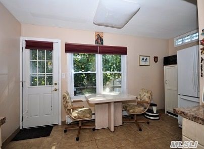 5th image of 11 Thoreau Ave