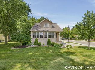 136 S Fairview Rd, Zeeland, MI 49464