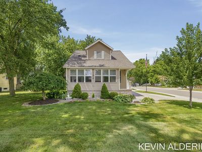 136 S Fairview Rd, Zeeland, MI, 49464