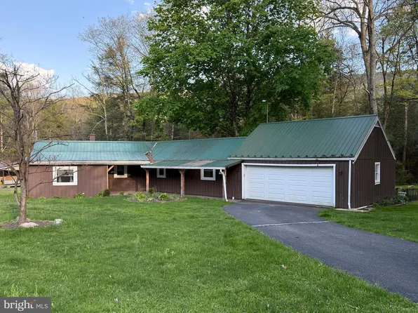 3726 New Lancaster Valley Rd, Milroy, PA 17063