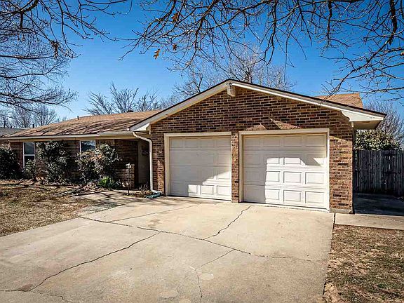 2nd image of 2304 NW Nottingham Rd