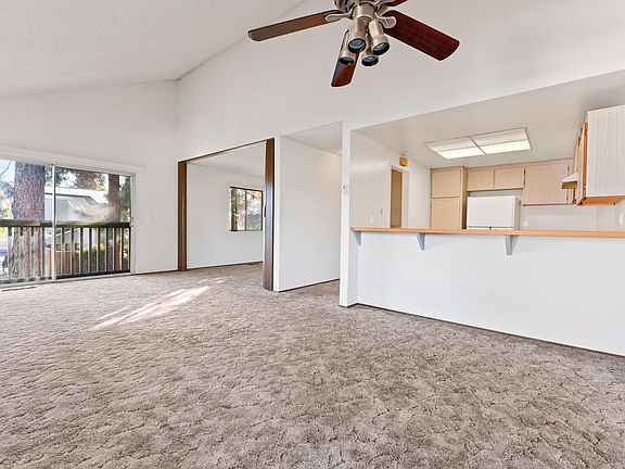 3rd image of 20228 Northwest Sq