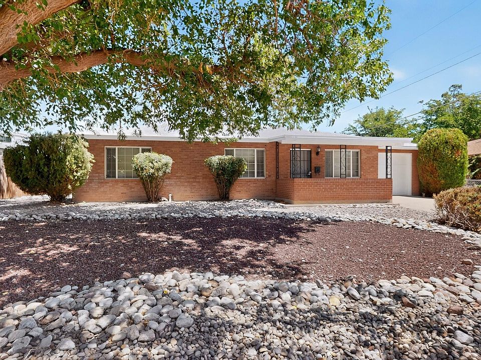 1st image of 2710 Mesa Linda Dr NE