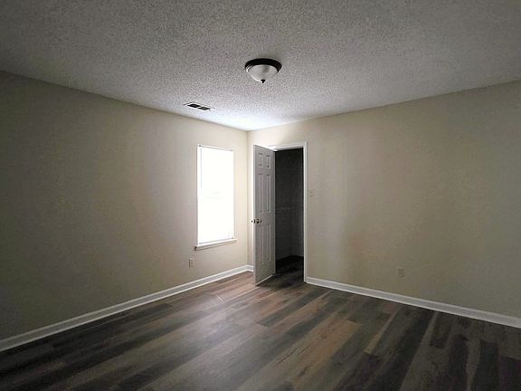 4th image of 2233 Mangum Rd