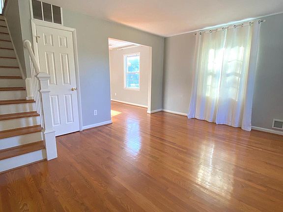 2nd image of 101 Ashby St