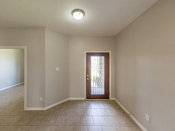 5th image of 949 Umbria Ln