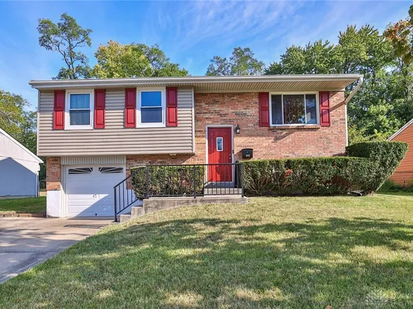 3176 New Year Dr, Cincinnati, OH 45251