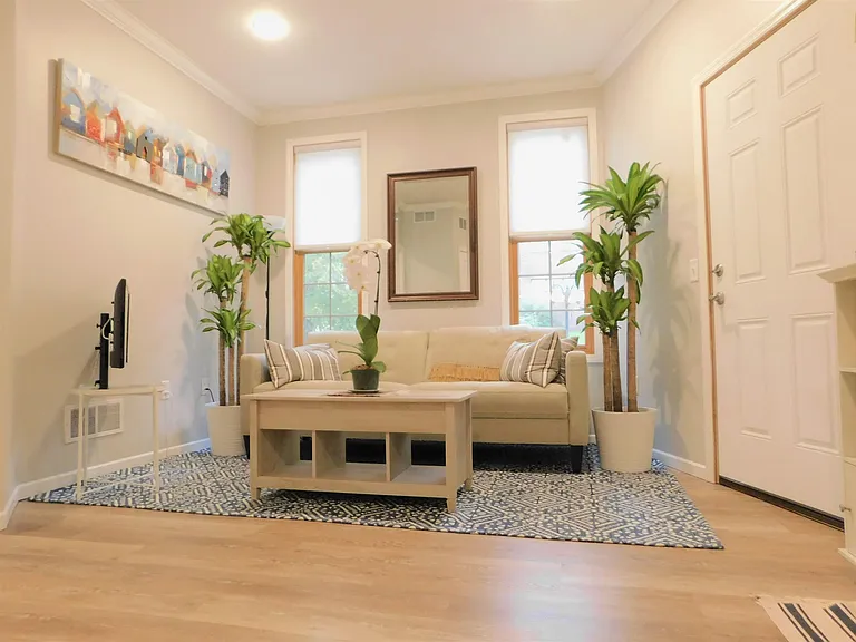 2412 Harriet Ave #101 — Photo 4