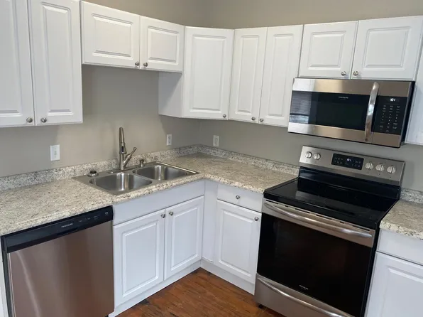 432 Sumter St APT A, Charleston, SC 29403