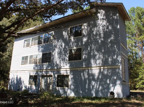1540 Robert Ford Rd, Waterford, MS 38685