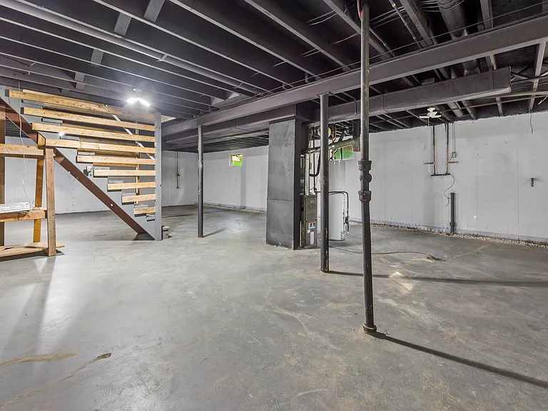 545 Patterson Ln — Photo 22